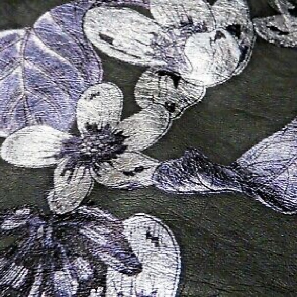 Zara small a line ruffle floral faux leather mini skirt - Picture 6 of 8